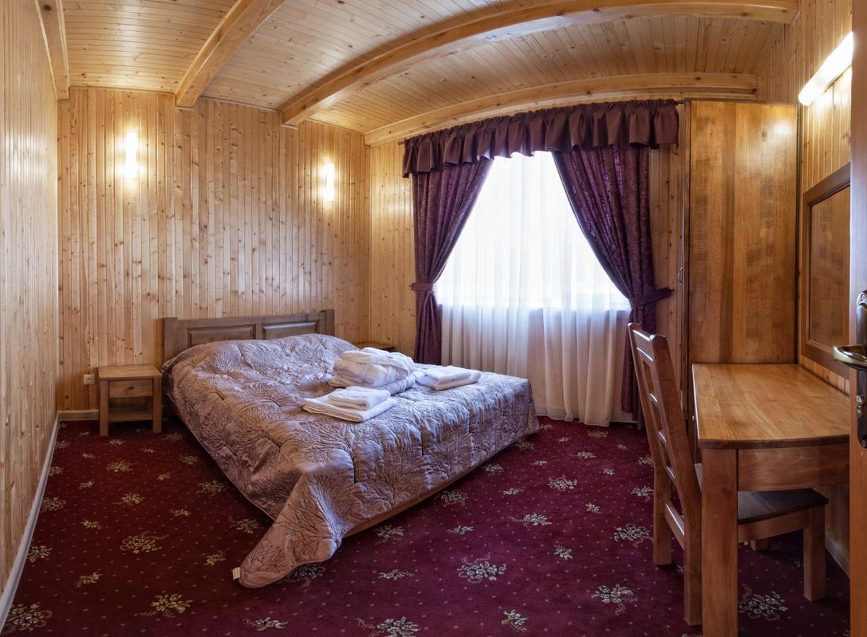 Villa Solnce Karpat à Polyana  Extérieur photo